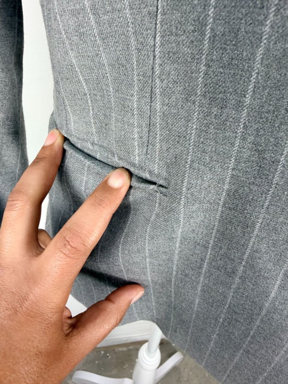 Antonio Melani Gray Pinstripe Blazer Women Size 4 Career Office Business Jacket - Picture 9 of 11